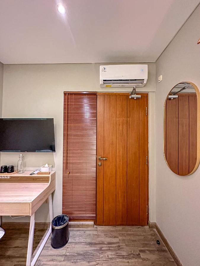 Lugano Arte Homestay ジャカルタ エクステリア 写真