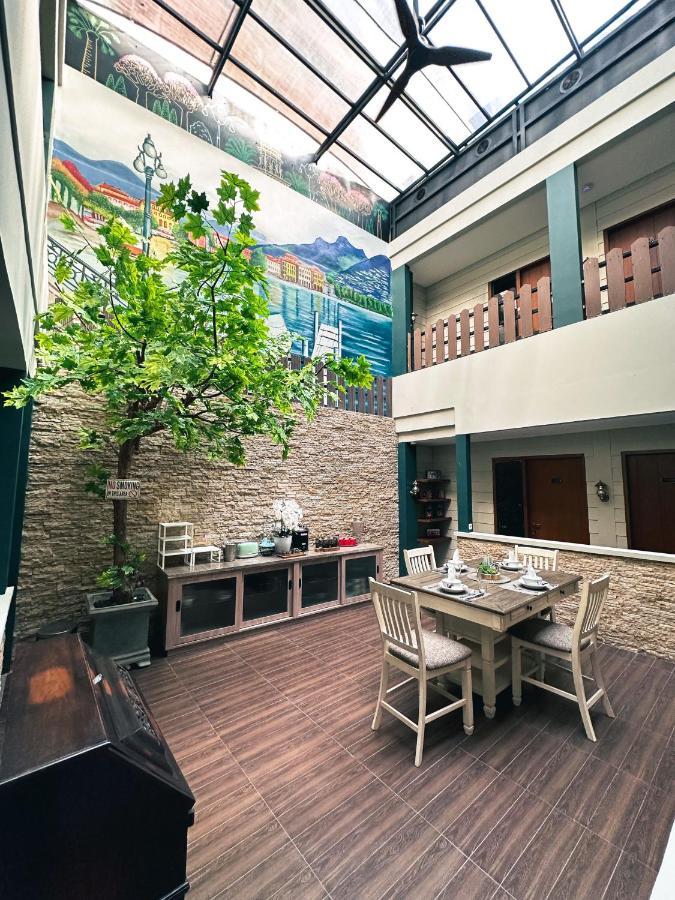 Lugano Arte Homestay ジャカルタ エクステリア 写真
